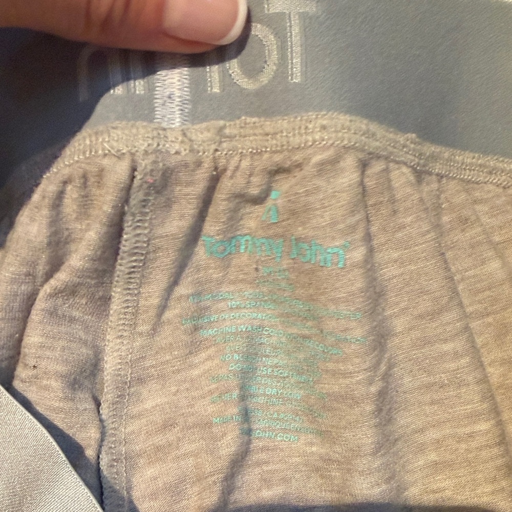 Tommy John pajama pants set in Black and Light tan - Picture 3 of 6